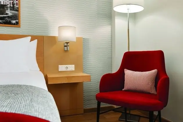 Oda, 1 Çift Kişilik Yatak, Sigara İçilmez