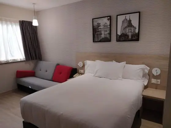 Family Oda, 1 Çift Kişilik Yatak ve Çekyat, Sigara İçilmez