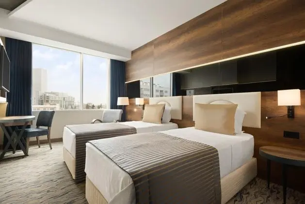 Standart Oda,Şehir Manzaralı