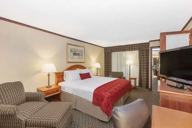 Superior Süit, 1 Yatak Odası, Sigara İçilmez, Havuz Kenarı (1 King Bed)