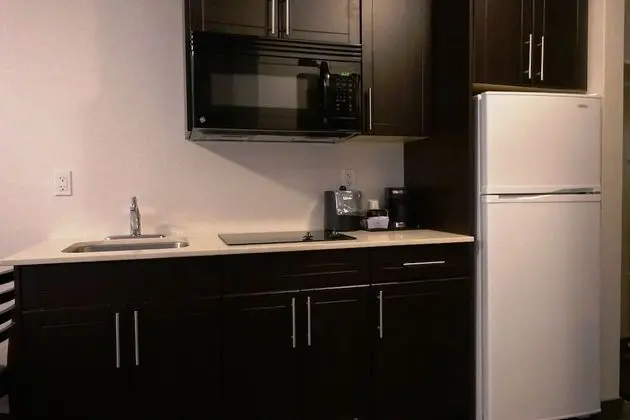 Oda, 1 En Büyük (King) Boy Yatak, Sigara İçilmez (Pet Friendly)