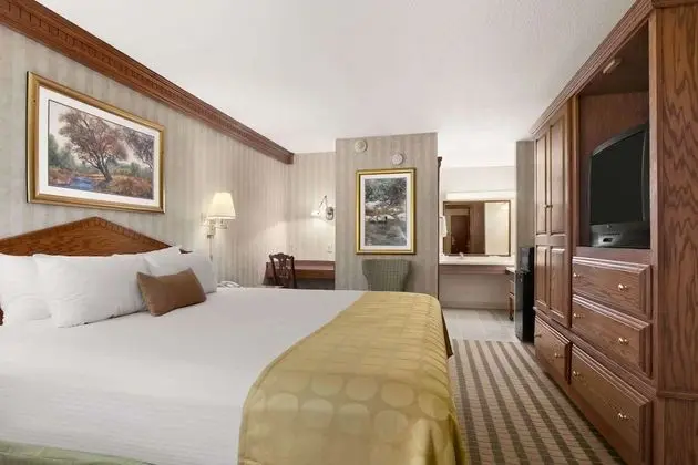 Suite, 2 Queen Beds Non Smoking
