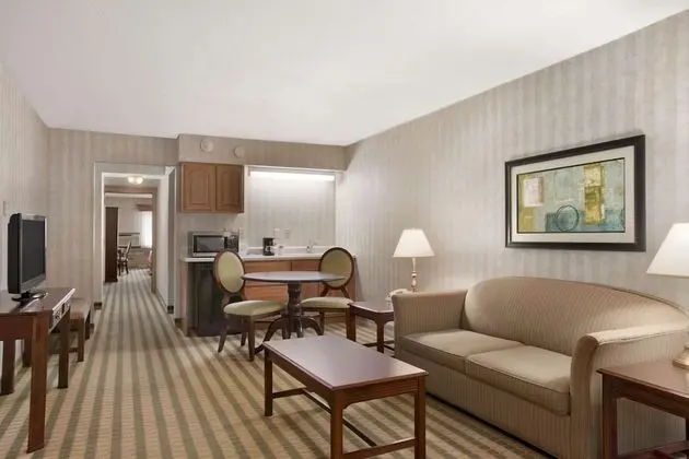 Suite, 2 Queen Beds Non Smoking
