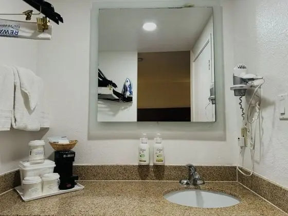 Oda, 1 En Büyük (King) Boy Yatak, Sigara İçilmez, Balkon