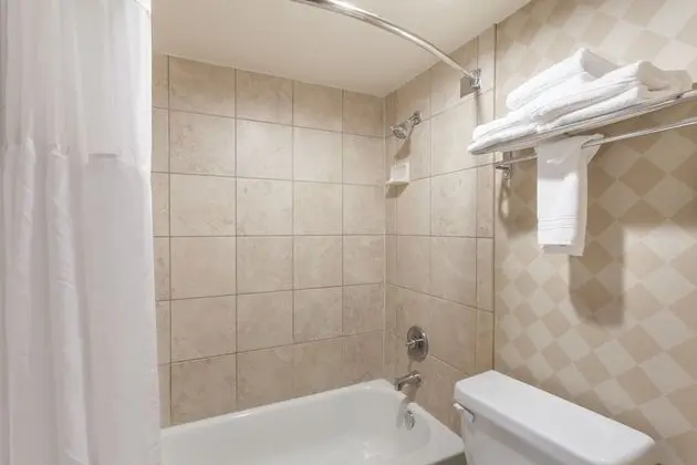 Oda, 1 En Büyük (King) Boy Yatak, Sigara İçilmez, Koy Manzaralı (Mid Floor)