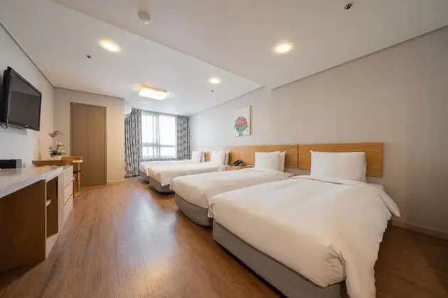 Deluxe Oda, Birden Çok Yatak, Sigara İçilmez