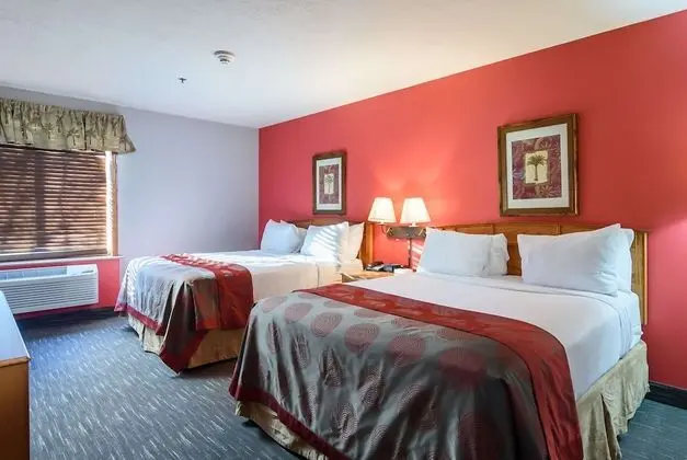 Süit, 2 Yatak Odası, Sigara İçilmez (1 King Bed and 2 Queen Beds)