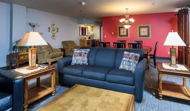 Süit, 2 Yatak Odası, Sigara İçilmez (1 King Bed and 2 Queen Beds)