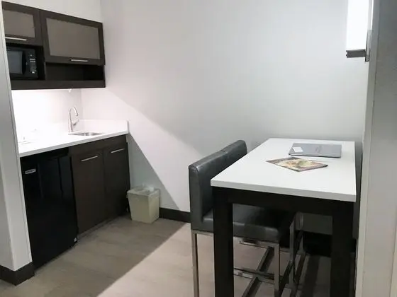 Stüdyo Süit, 1 En Büyük (King) Boy Yatak, Engellilere Uygun, Sigara İçilmez (Mobility Accessible)