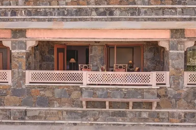 Deluxe Oda, Sigara İçilmez