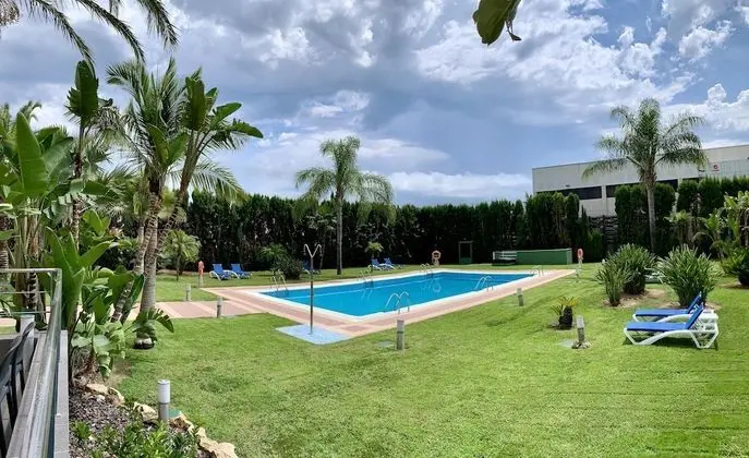 Oda, 1 En Büyük (King) Boy Yatak, Havuz Manzaralı