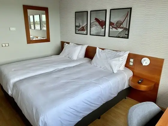 Oda, 1 En Büyük (King) Boy Yatak, Havuz Manzaralı