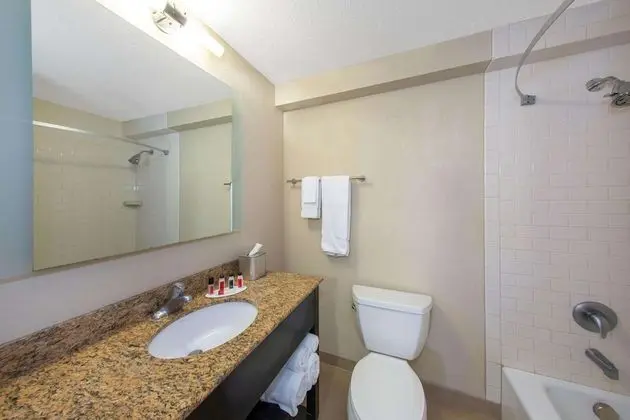 Oda, 2 Büyük (Queen) Boy Yatak, Sigara İçilmez (Street View, Pet Friendly)