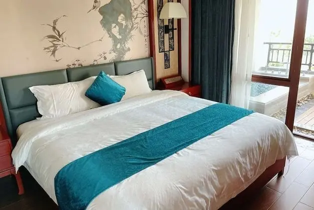 Deluxe Oda, Birden Çok Yatak, Sigara İçilmez