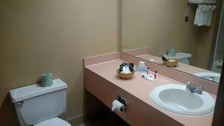 Oda, 1 En Büyük (King) Boy Yatak, Sigara İçilmez (Interior Corridor)