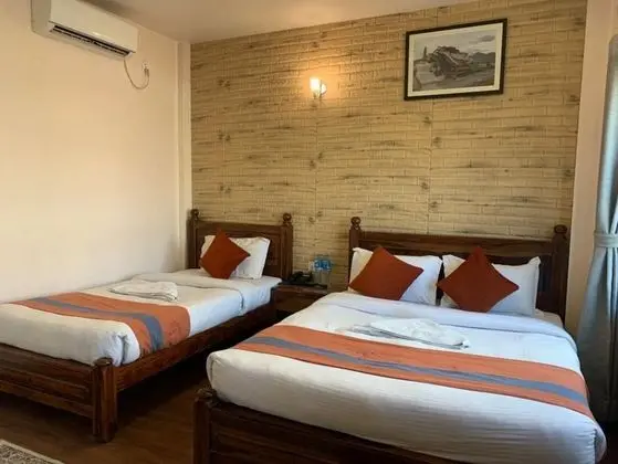Deluxe Üç Kişilik Oda