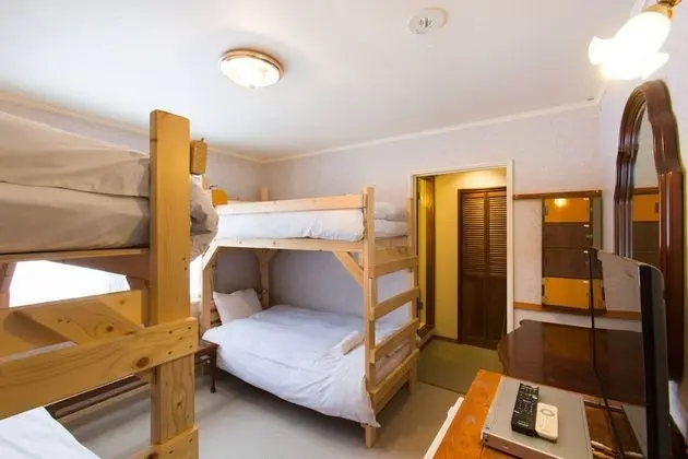 Shared 6 Bed Bunk Room [Mixed] (Ramat)