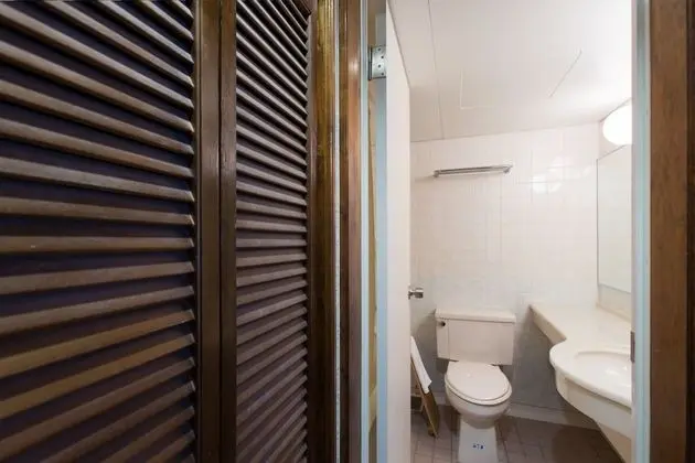 Shared 6 Bed Bunk Room [Mixed] (Ramat)