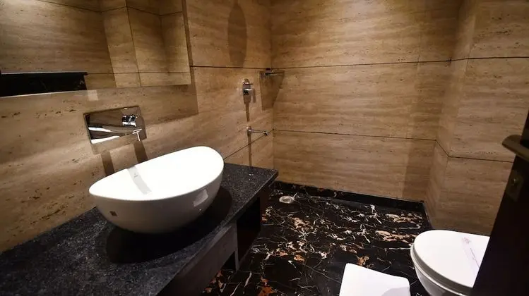 Superior Tek Büyük veya İki Ayrı Yataklı Oda