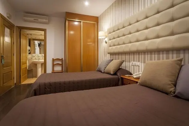 Tek Büyük veya İki Ayrı Yataklı Oda