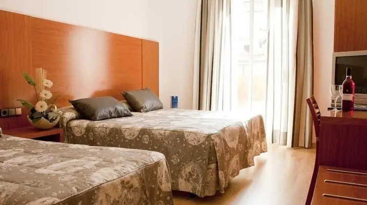 Double Room with 2 extra beds