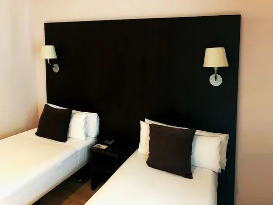Economy Basic Twin Room (1 or 2 pax)