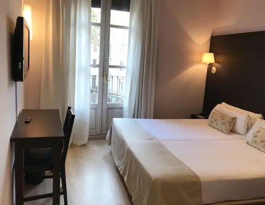 Economy Basic Twin Room (1 or 2 pax)