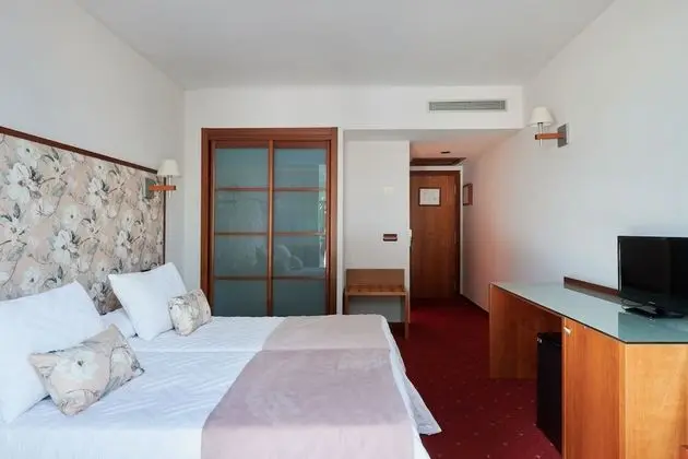Tek Büyük Yataklı Oda, Balkon