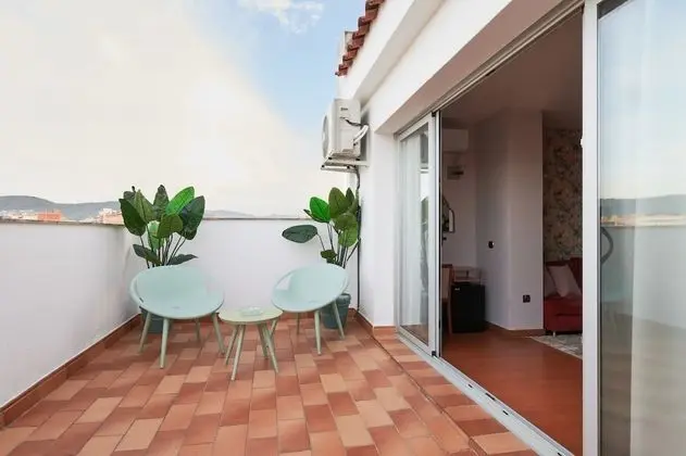 Tek Büyük Yataklı Oda, Balkon