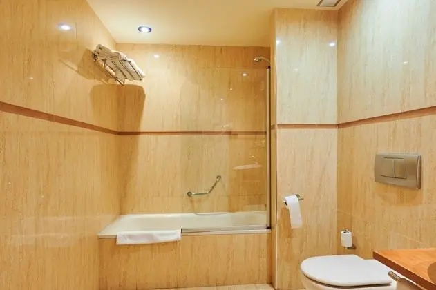 Üç Kişilik Oda, Balkon