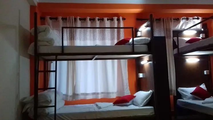 Royal Ortak Ranzalı Oda, Sadece kadınlar için, Sigara İçilmez (6 Beds)