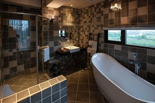 Deluxe Tek Büyük Yataklı Oda, Küvet