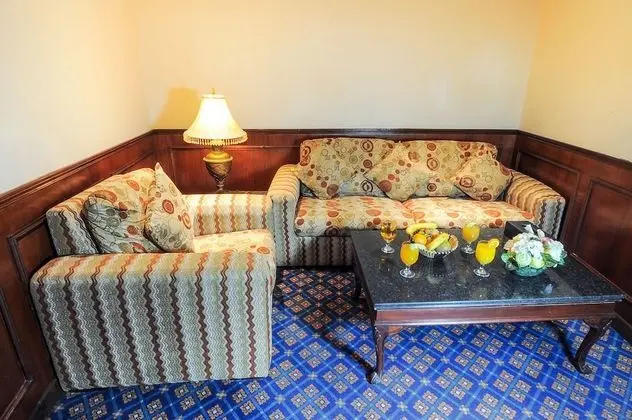 Junior Suite (Double Occupancy)