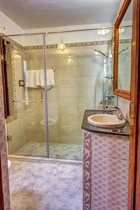 Grand Süit, Bahçeli