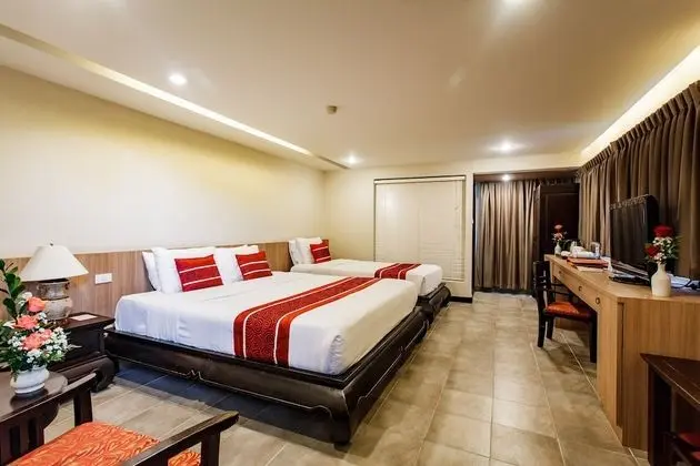 Deluxe Üç Kişilik Oda