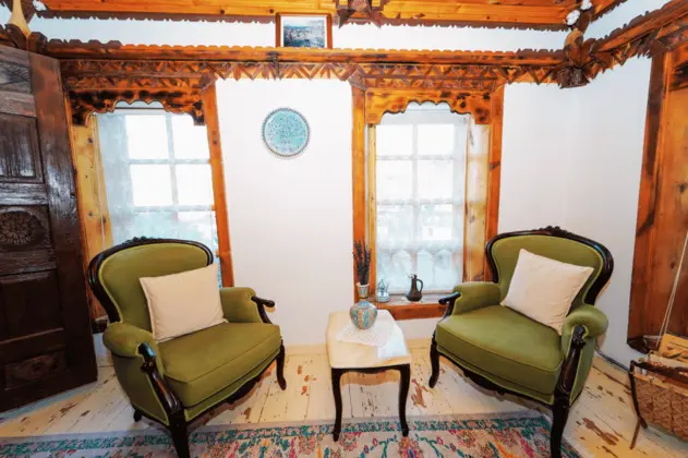 Şömineli Konak Oda, Köy Manzaralı, Balkon veya Teraslı