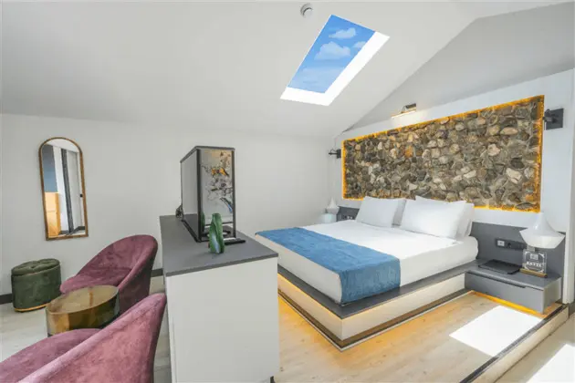 Deluxe Jakuzili Deniz Manzaralı Oda