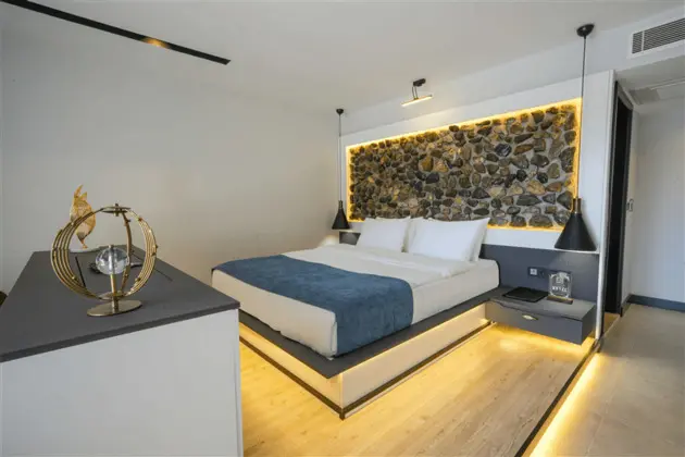 Deluxe Kısmi Deniz Manzaralı
