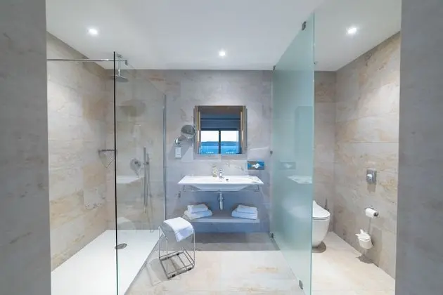 Deluxe Tek Büyük Yataklı Oda, Deniz Manzaralı