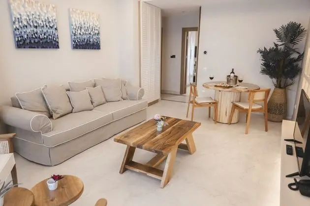 Rammos Suite Custom Room