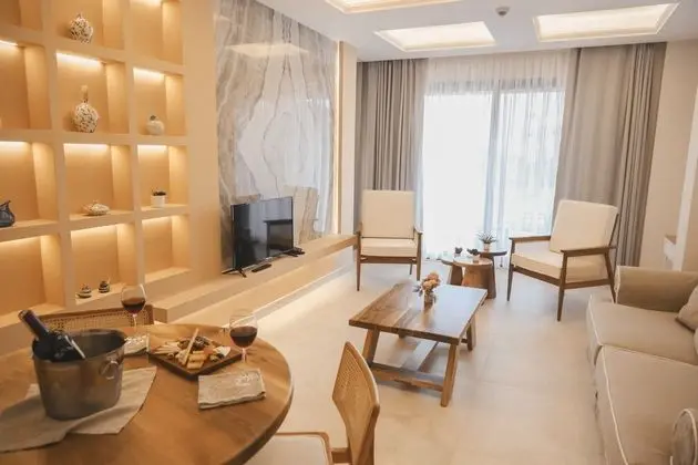 Rammos Suite Custom Room