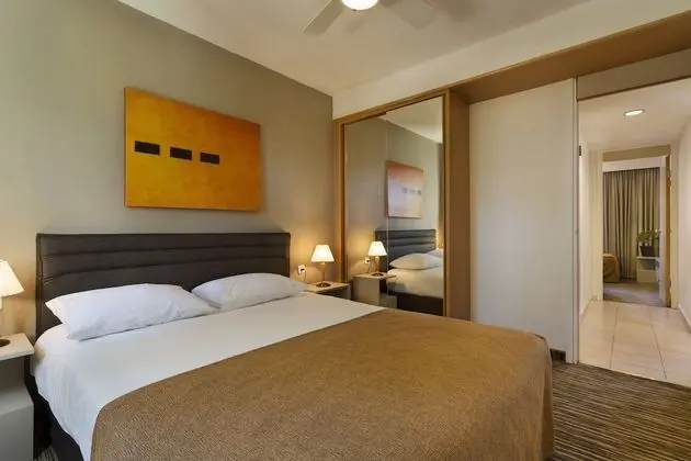 Renovated Mini Apartment for Six