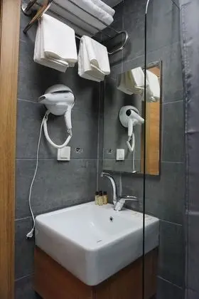 Standard Tek Büyük veya İki Ayrı Yataklı Oda