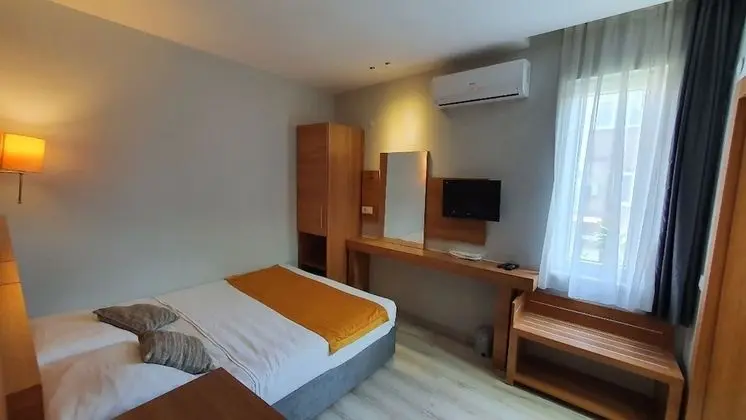 Standard Tek Büyük veya İki Ayrı Yataklı Oda