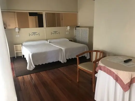 Tek Büyük veya İki Ayrı Yataklı Oda