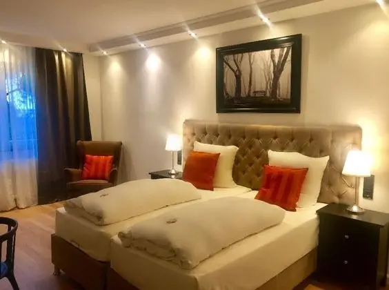 Comfort Üç Kişilik Oda, 1 Yatak Odası, Bahçe Manzaralı, Zemin Kat