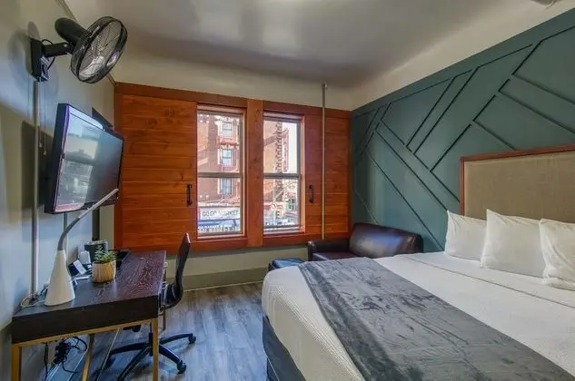 1 Queen Bed with Sofa Bed, Shared Bathroom
