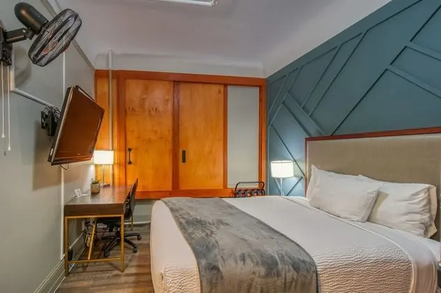 1 Queen Bed with Sofa Bed, Shared Bathroom