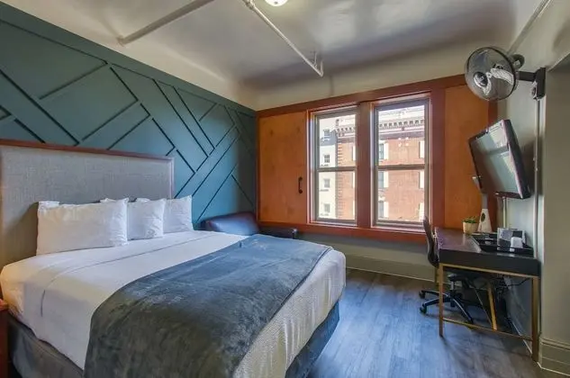 1 Queen Bed with Sofa Bed, Shared Bathroom