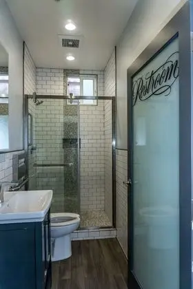 Run of House 1 Queen Bed, Shared Bathroom